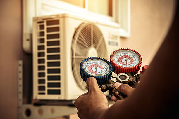 Professional Hvac technician working in Bascom, FL